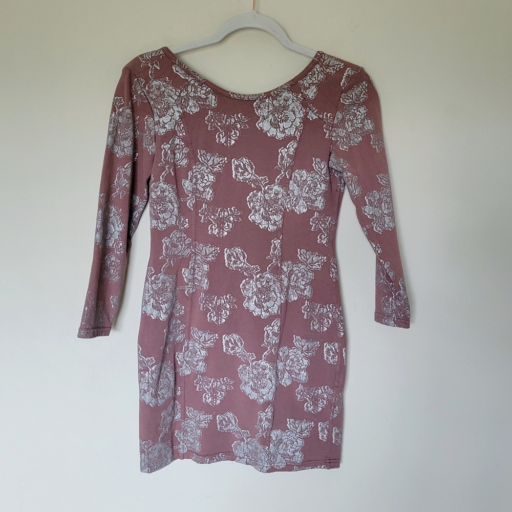 Aritzia Wilfred Floral Bodycon Mini‎ Dress